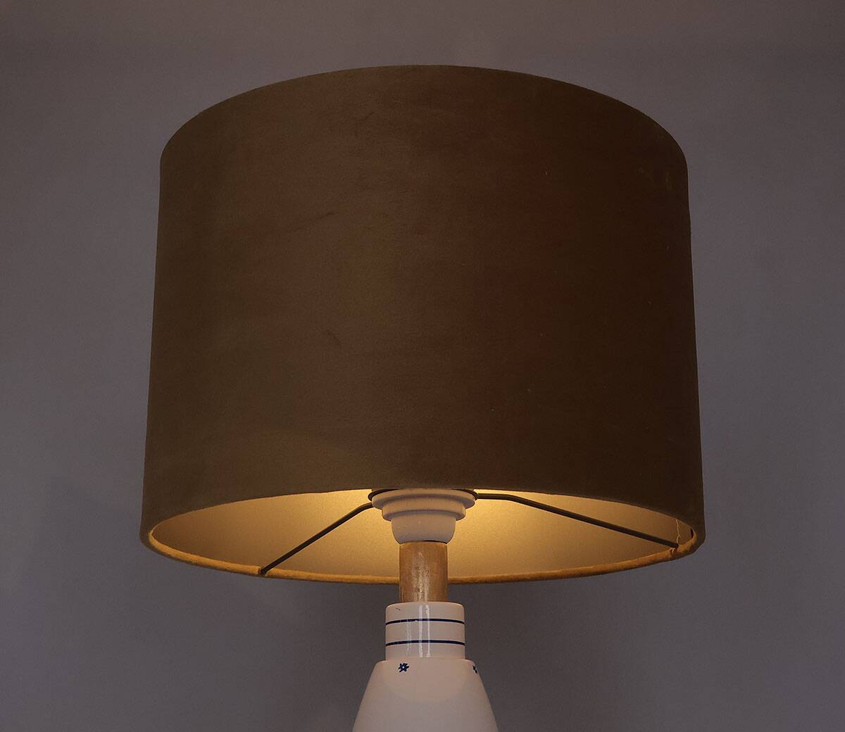 Set of 2 porcelain table lamps by Le Dauphin, 1970s