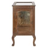 Free-standing display case