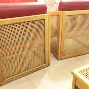 Paire de fauteuils vintage en bois et cannage – 1980