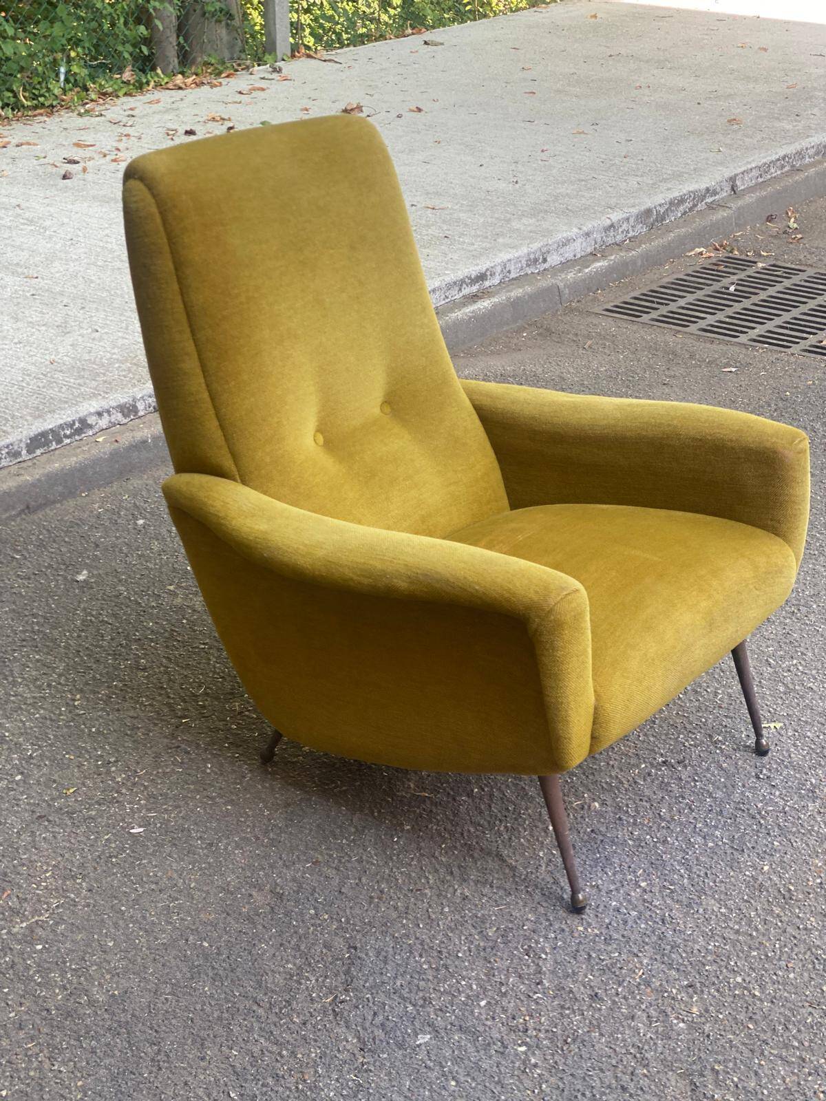 Fauteuil italien jaune moutarde style Mid-Century