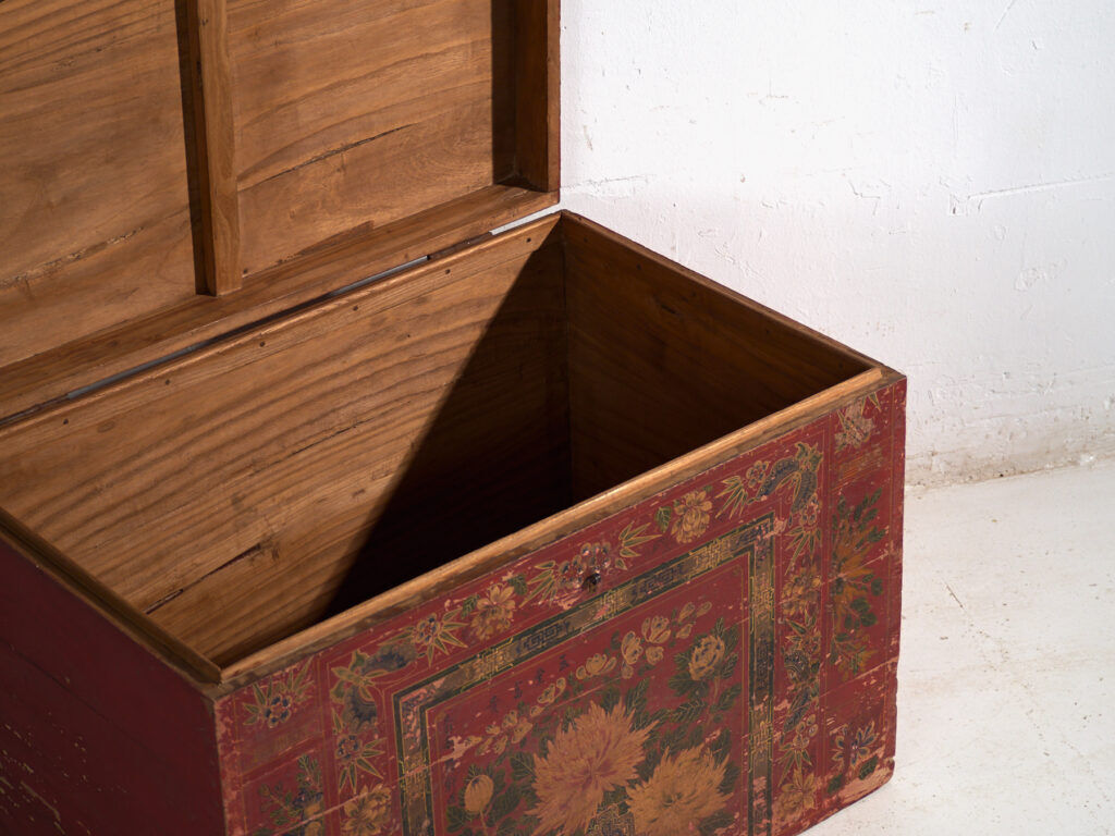 Antique chest painted vermilion red in pine wood – China, circa 1900