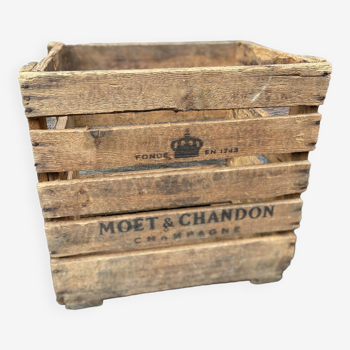 caisse transport Caisse en bois ancienne champagne Moet et chandon France