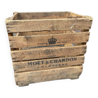caisse transport Caisse en bois ancienne champagne Moet et chandon France