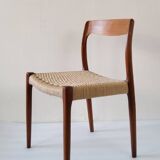 Niels Moller, chaises de salle à manger danoises  en bois et cordon papier