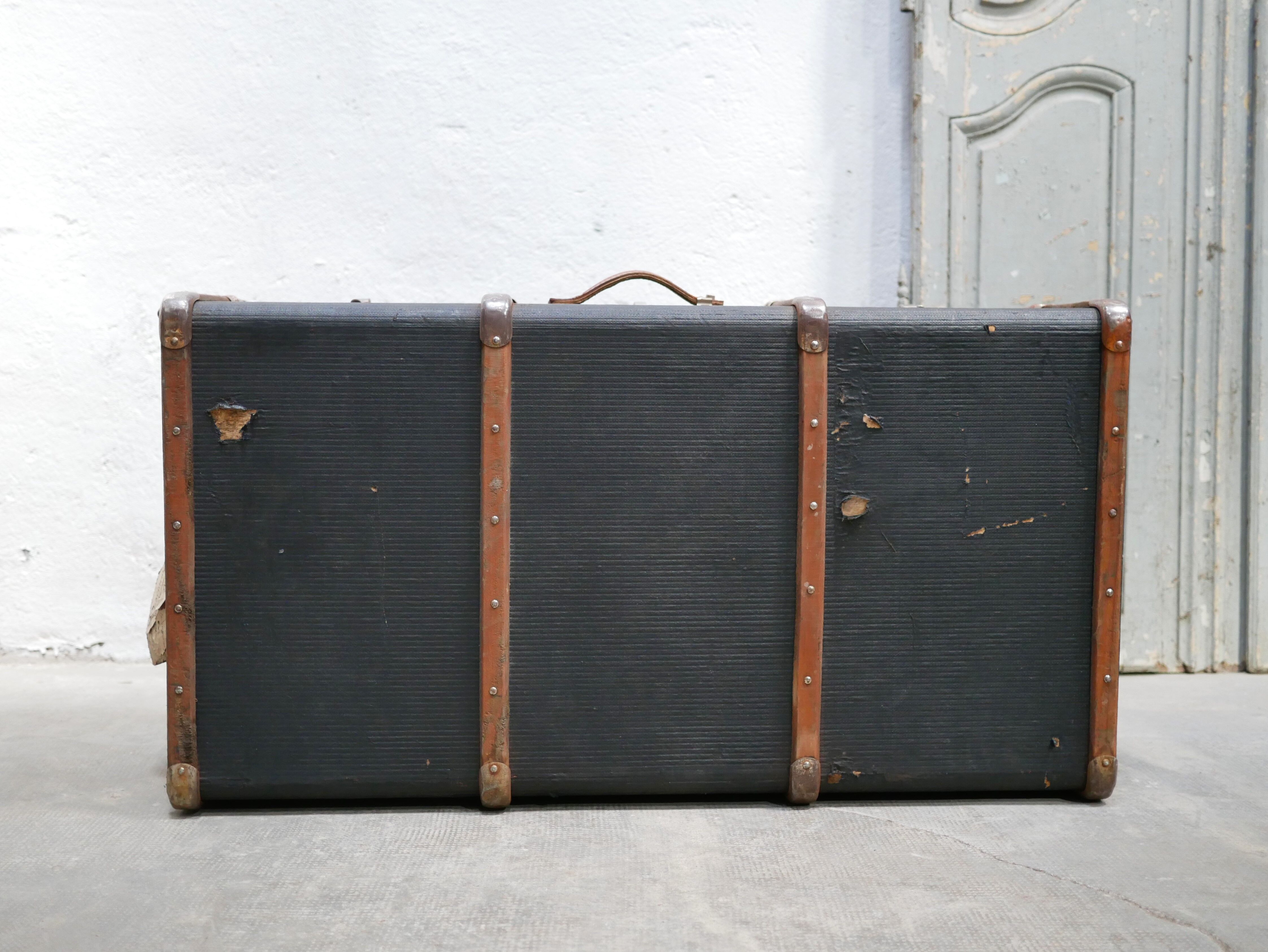 Vintage suitcase storage trunk