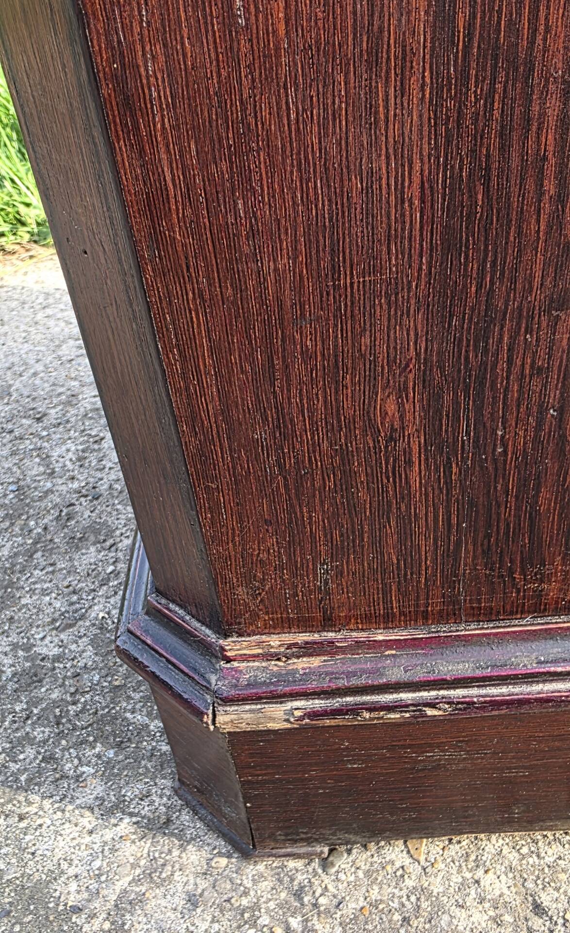 Chest of drawers or bedside table