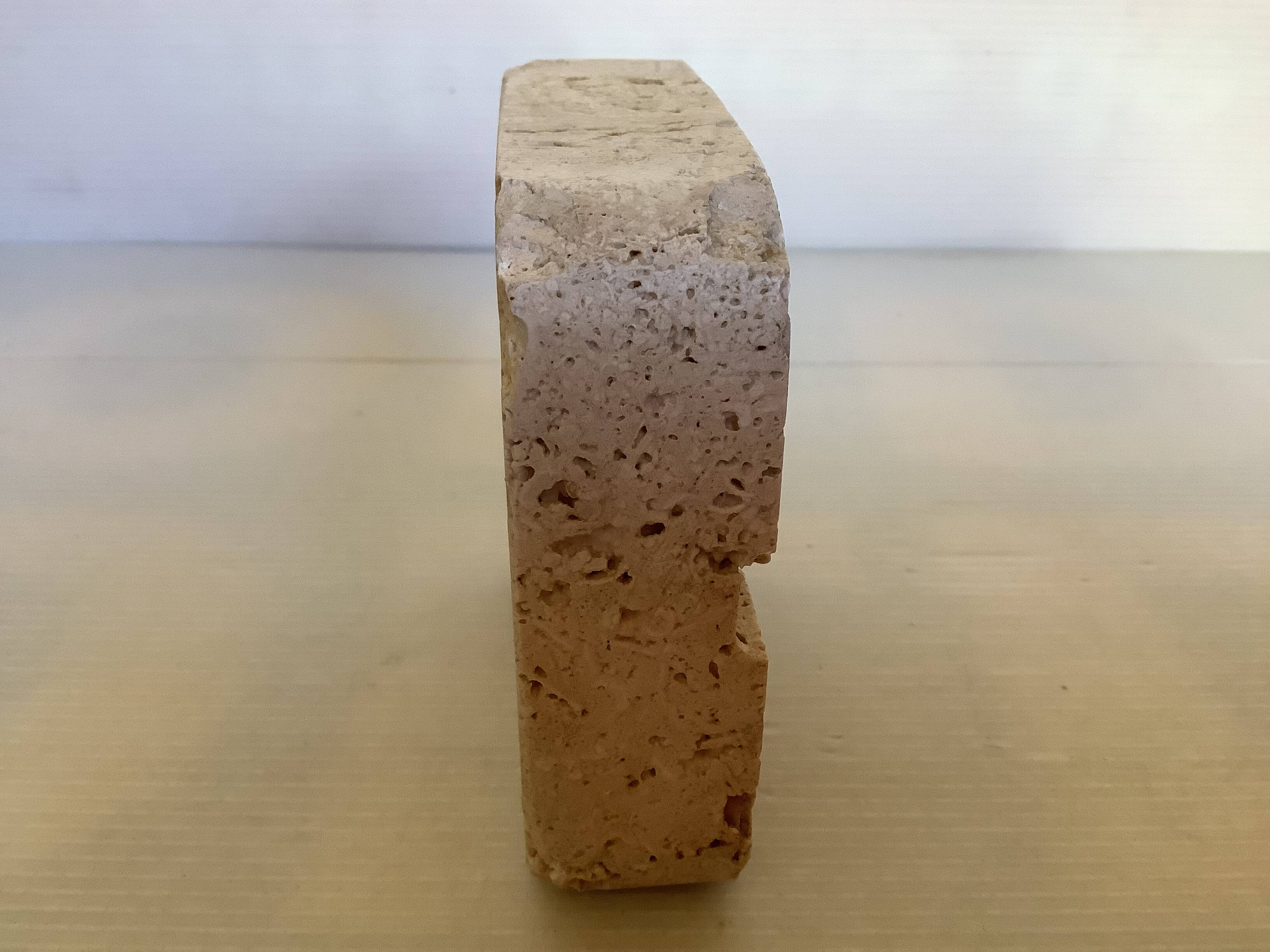 Ashtray catch-all in travertine
