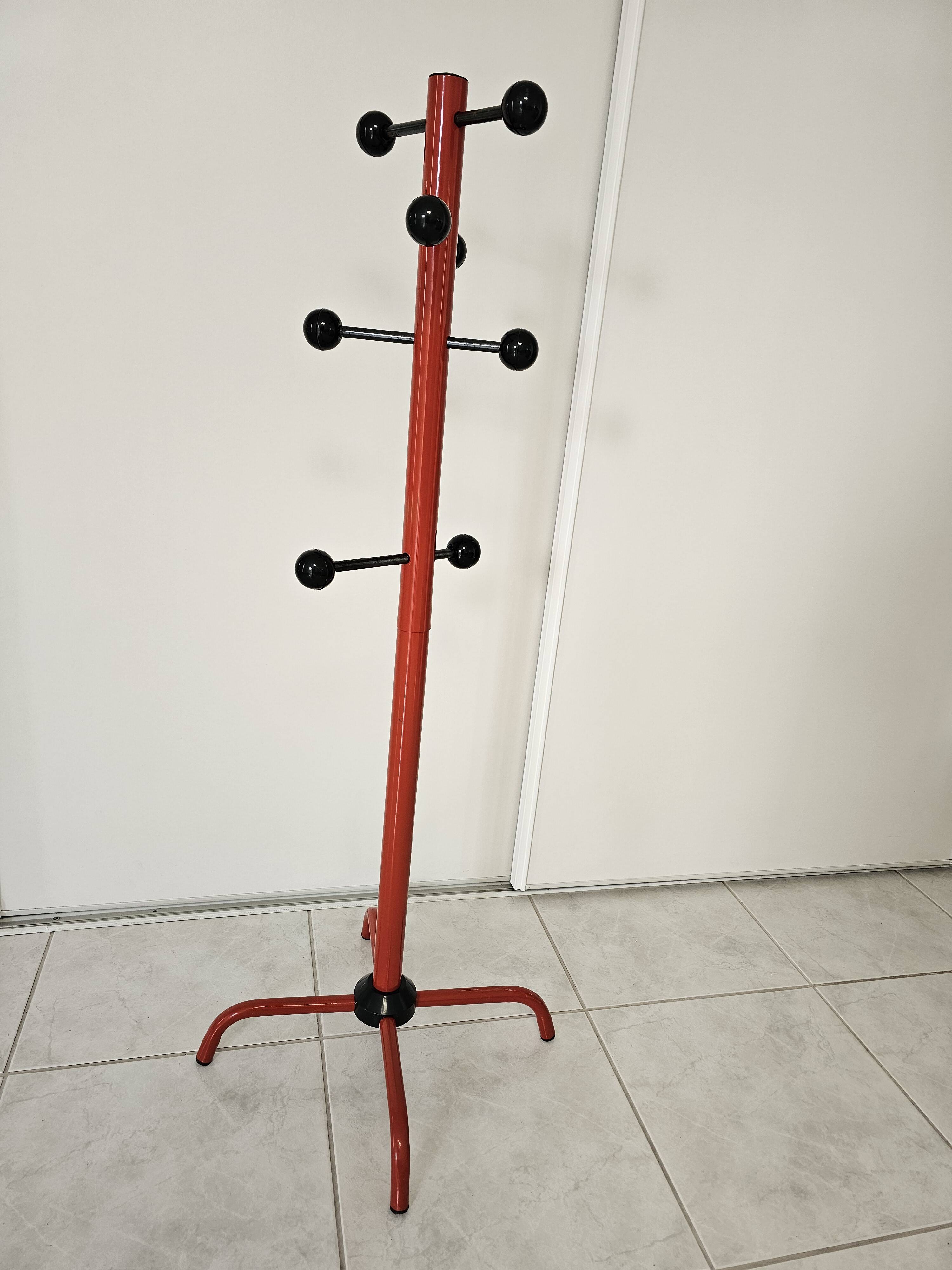 Black and red floor coat rack Italy 1980s Italian design style space age modernist