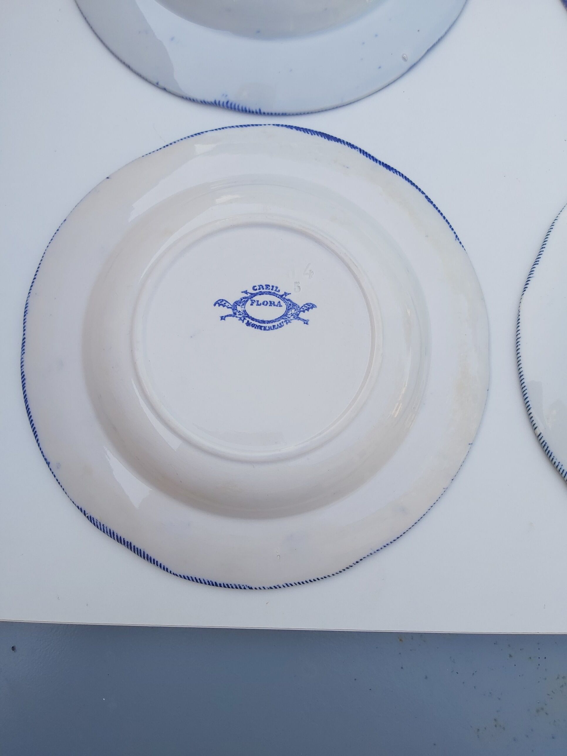 4 hollow plates Creil and Montereau model Flora
