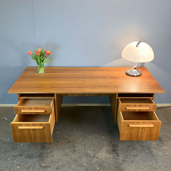 Bureau de style Bauhaus par WK Möbel, noyer, années 1960