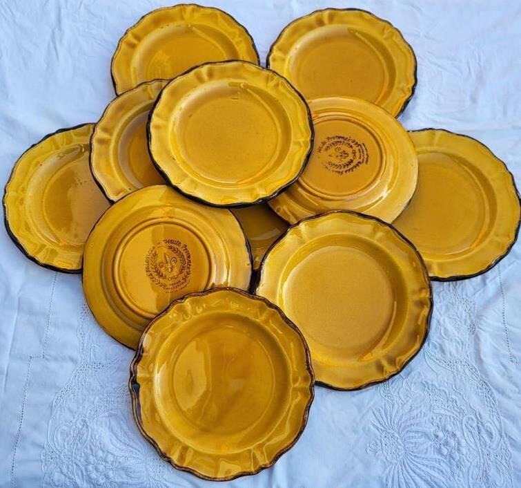 Set of 11 saffron Fleur de lys dessert plates ADP