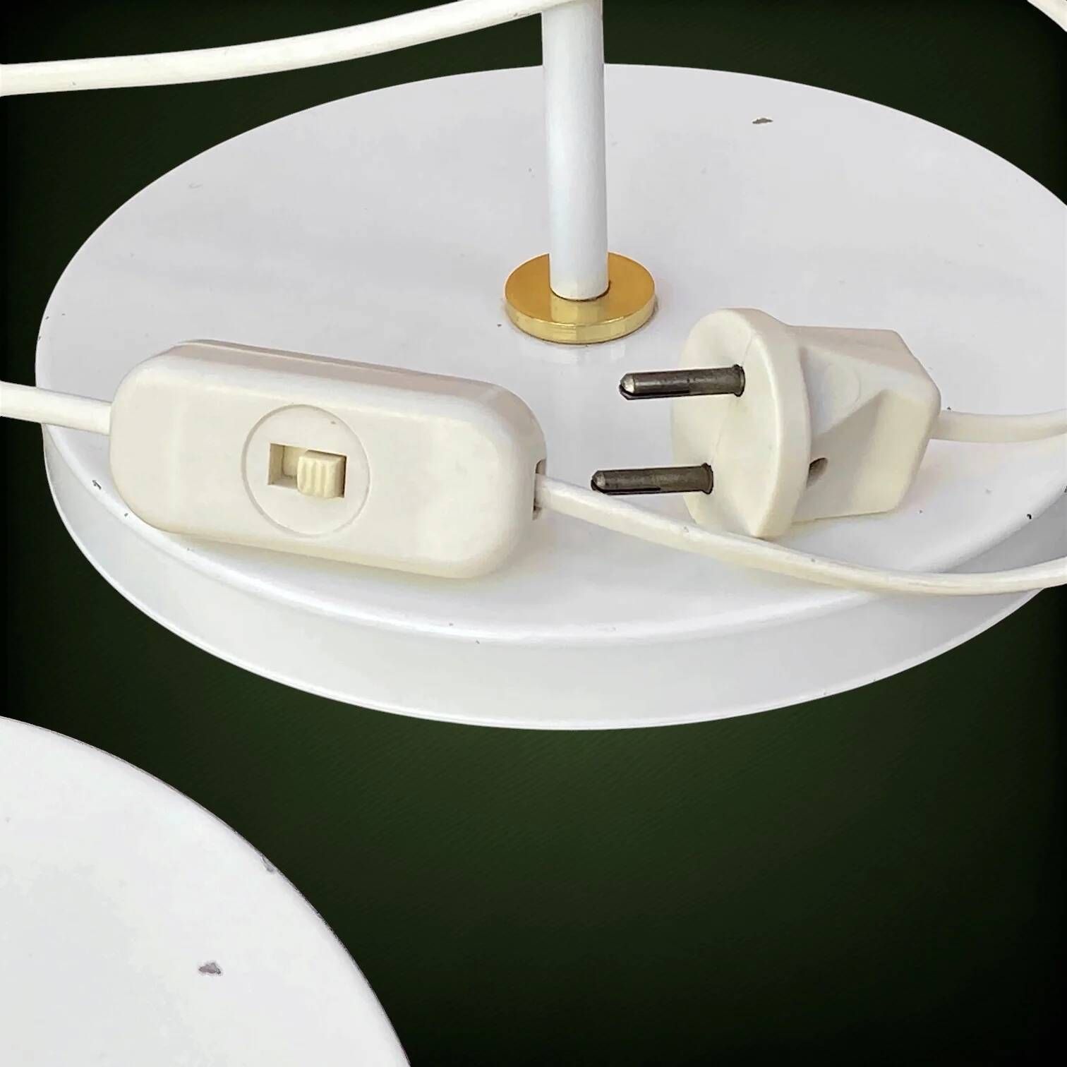 Modernist desk lamp in white metal and gold brass, Bauhaus spirit – 1960s