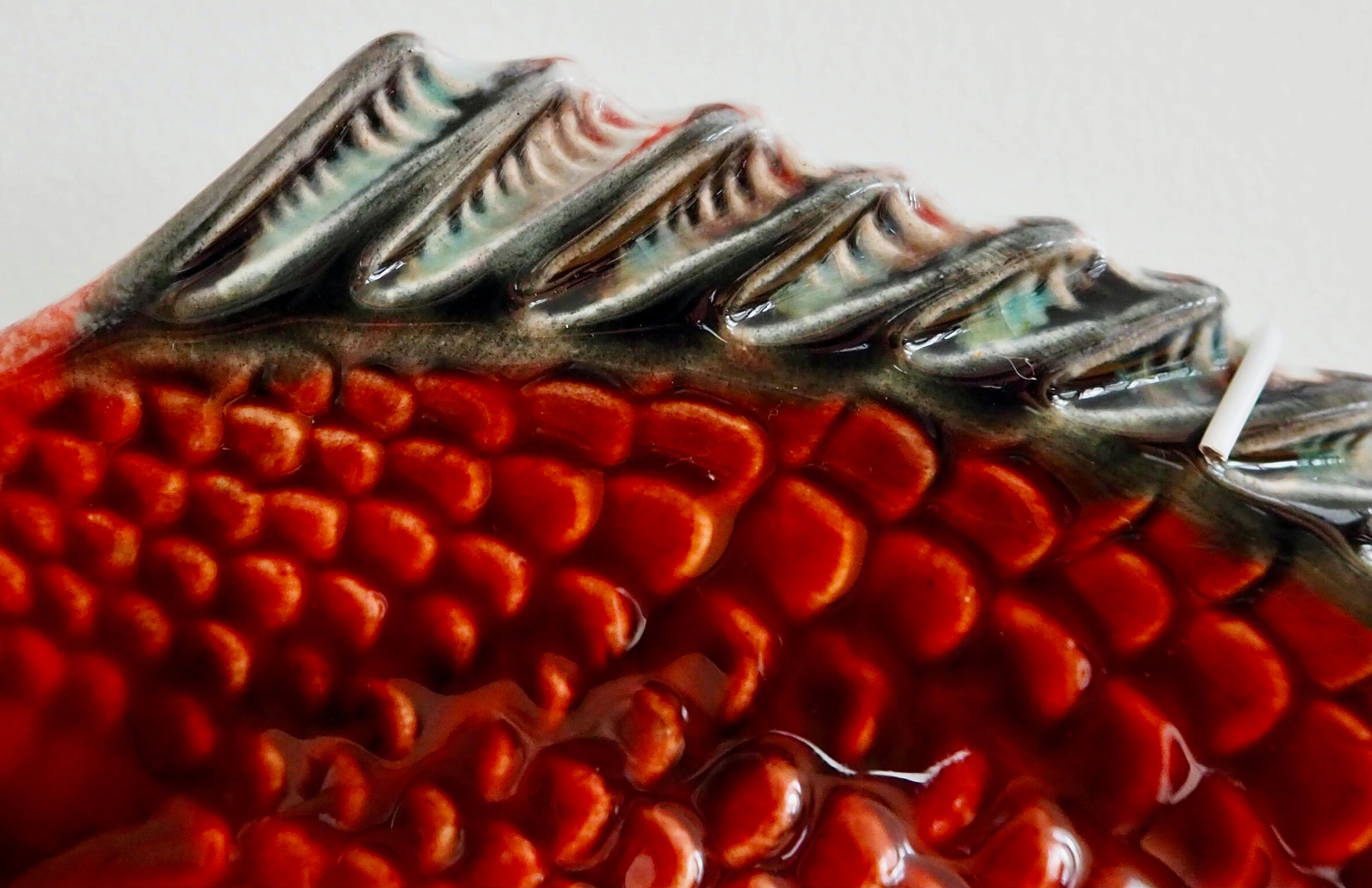 Bordalo pinheiro large majolica fish plate