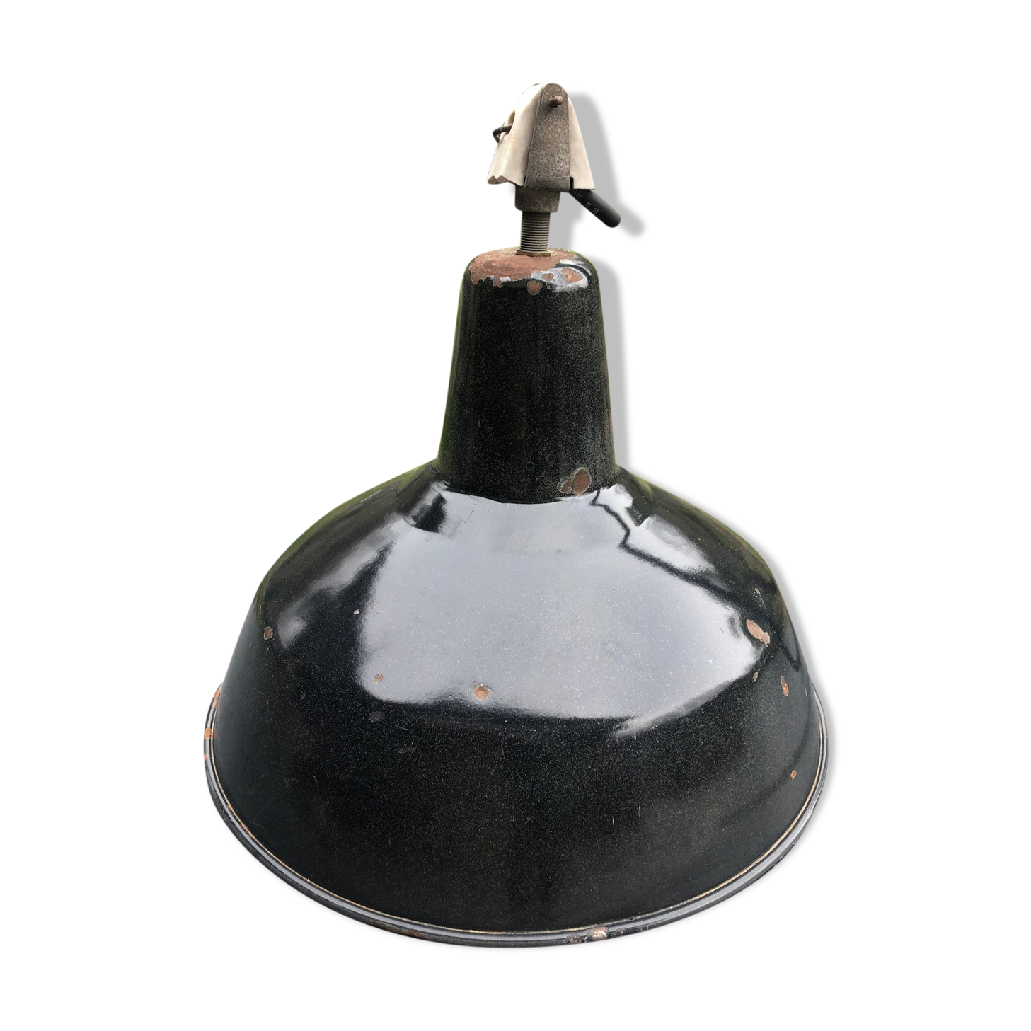 Industrial hanging in black-coloured sheet metal. 42cm diameter. In his juice.