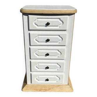 Chiffonier