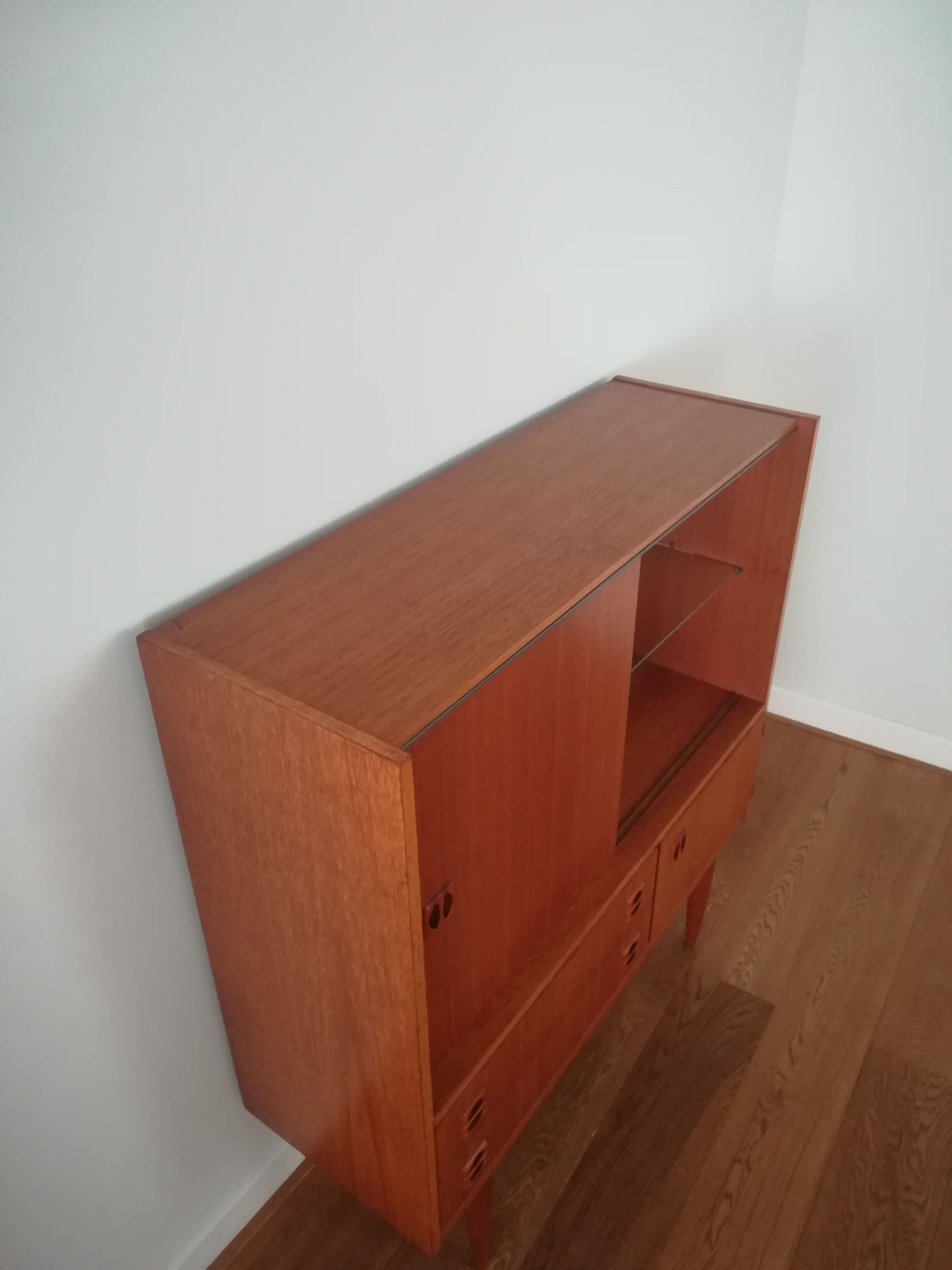Scandinavian buffet / showcase