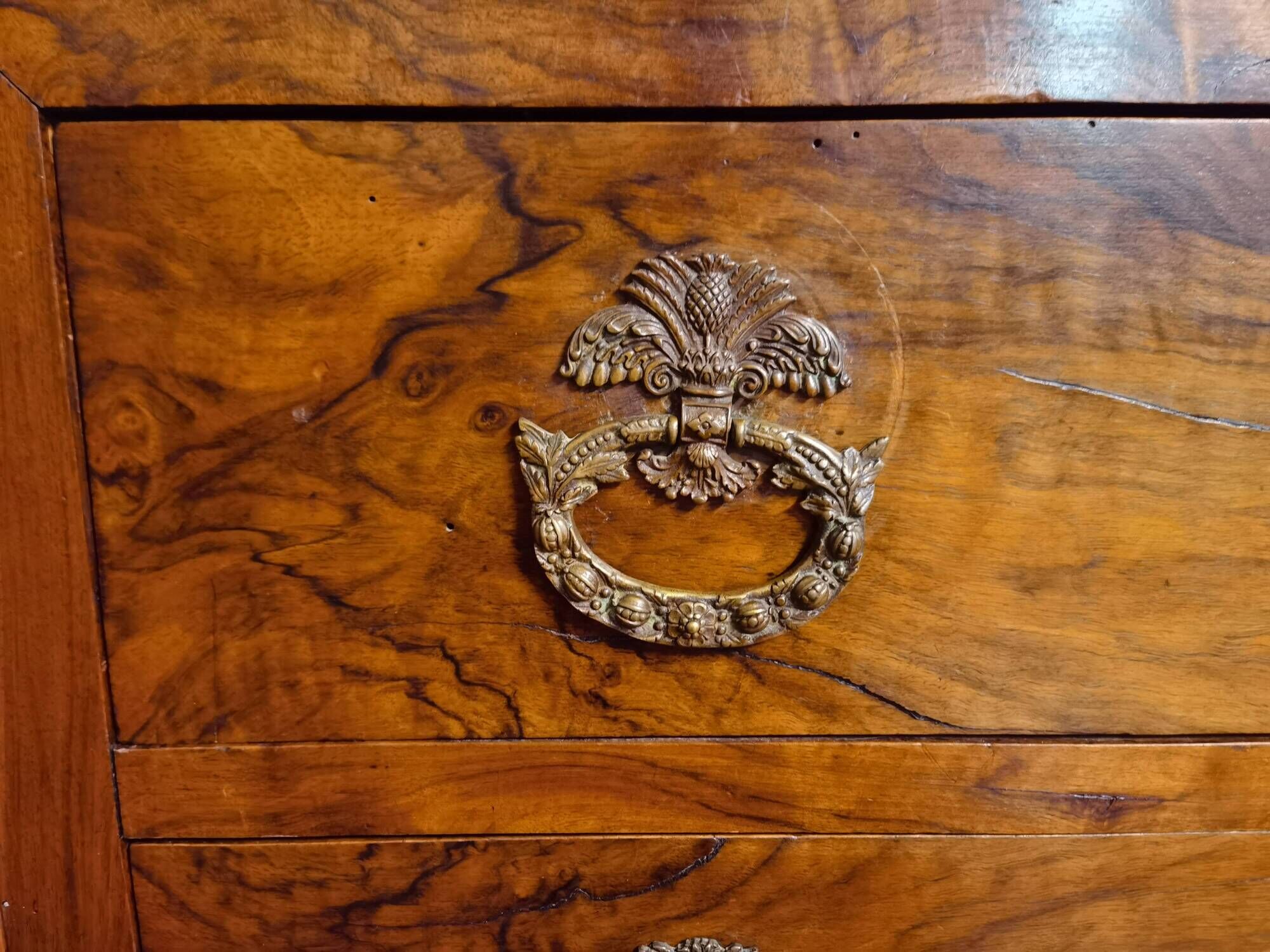 Restoration of a commode
