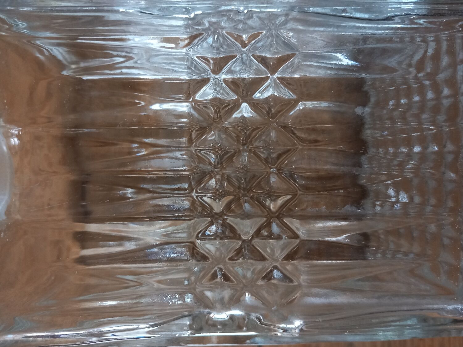 1 set of 2 whisky decanters