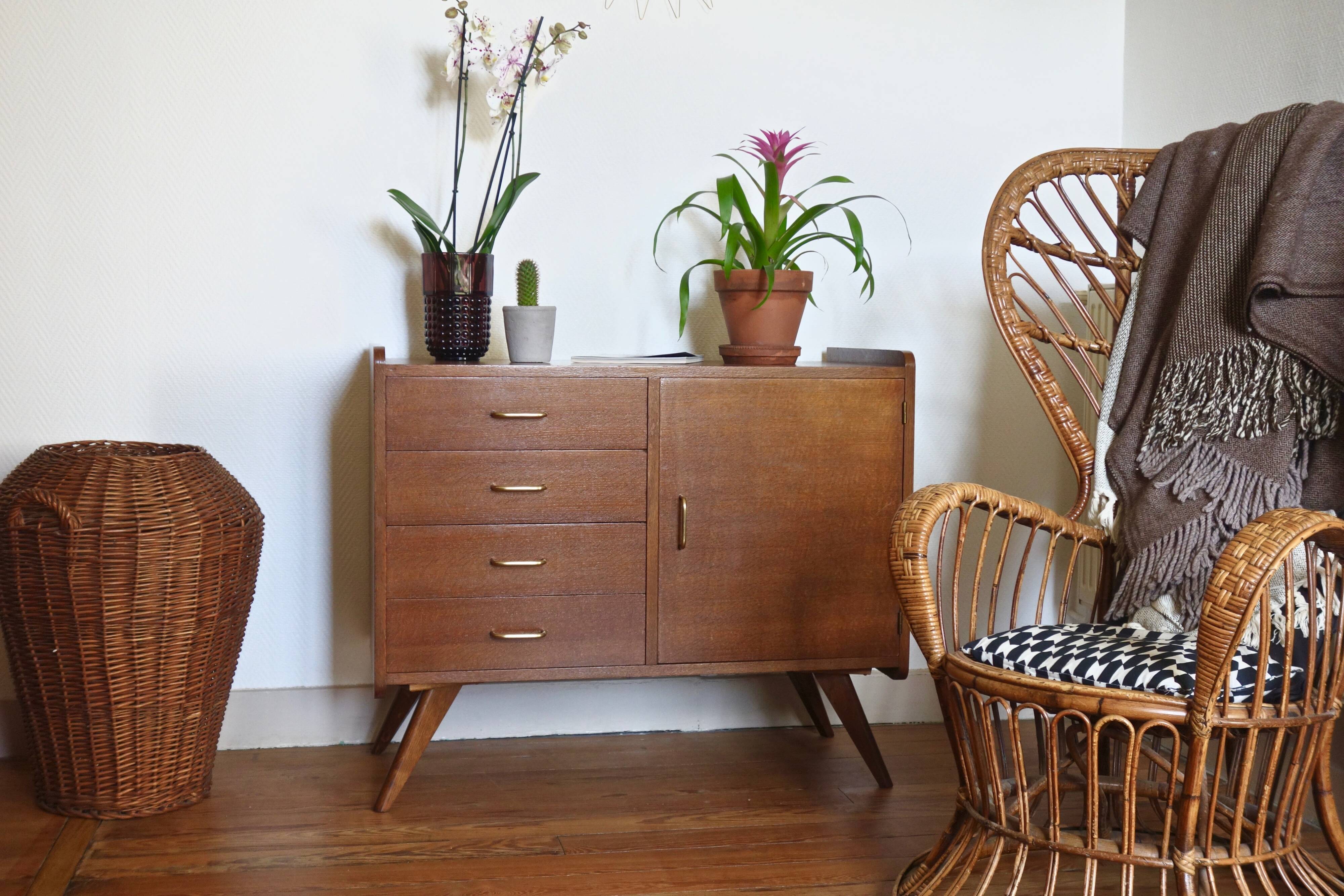 Convenient buffet in oak from the 1950s