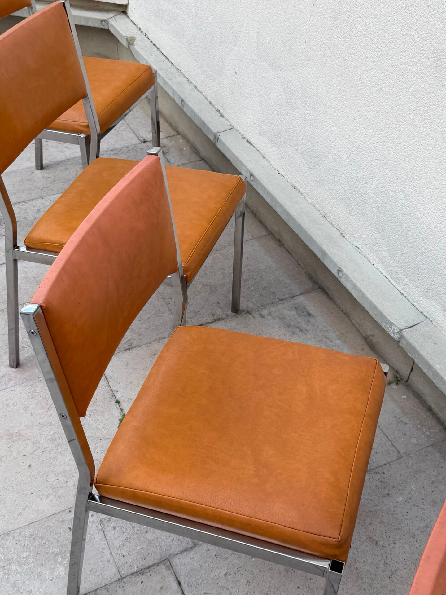 Lot 4 chaises vintage