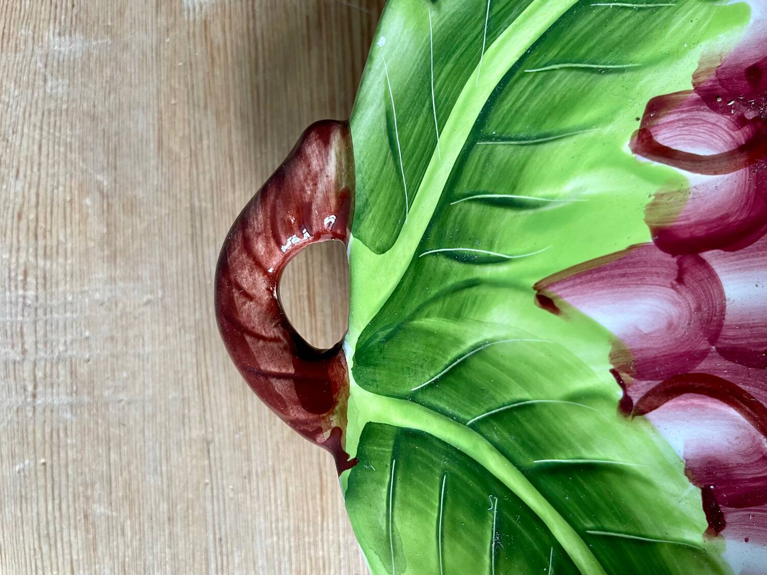 Duo de petits plats, raviers ou vide poches en barbotine