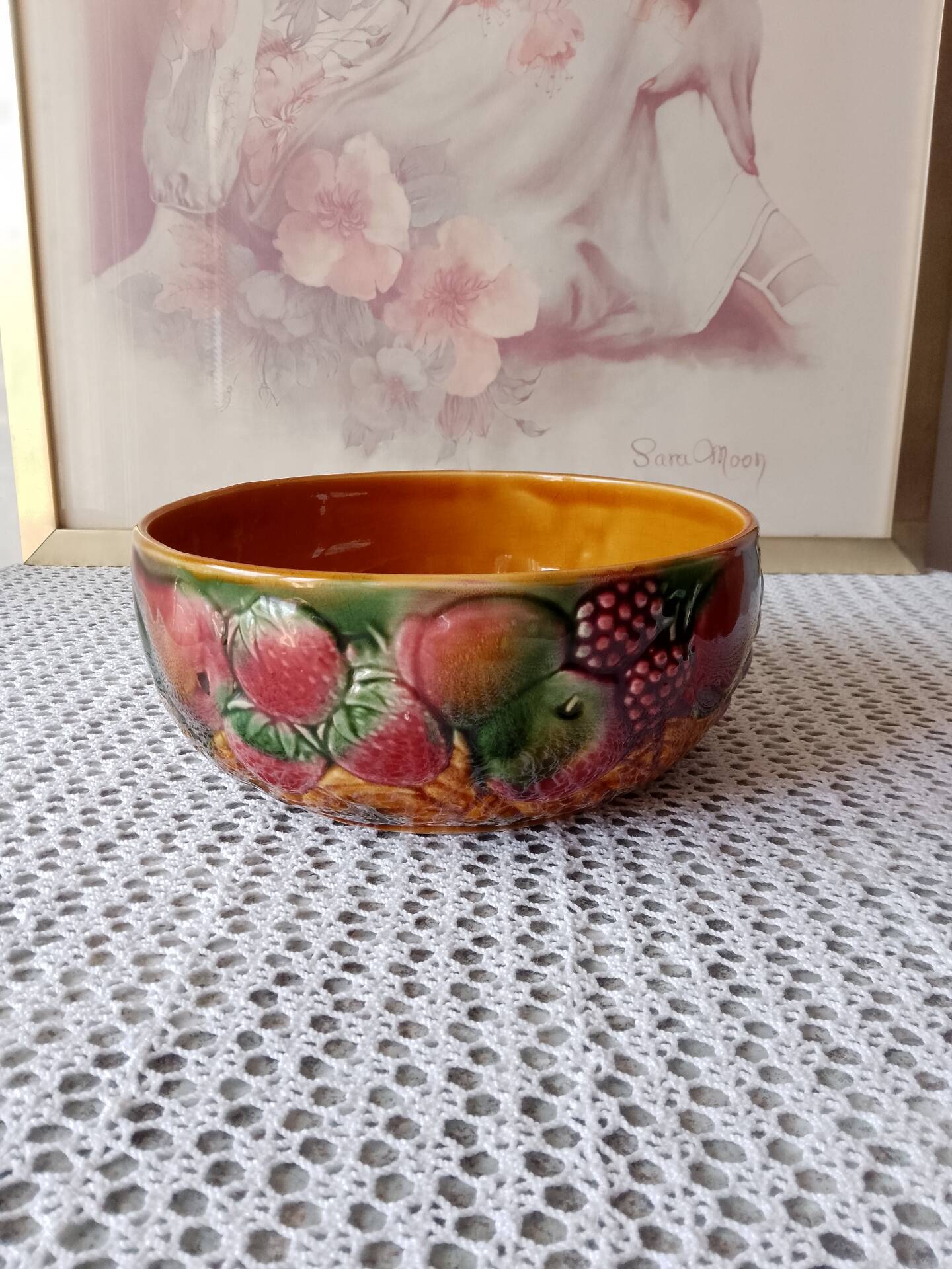 Earthenware salad bowl