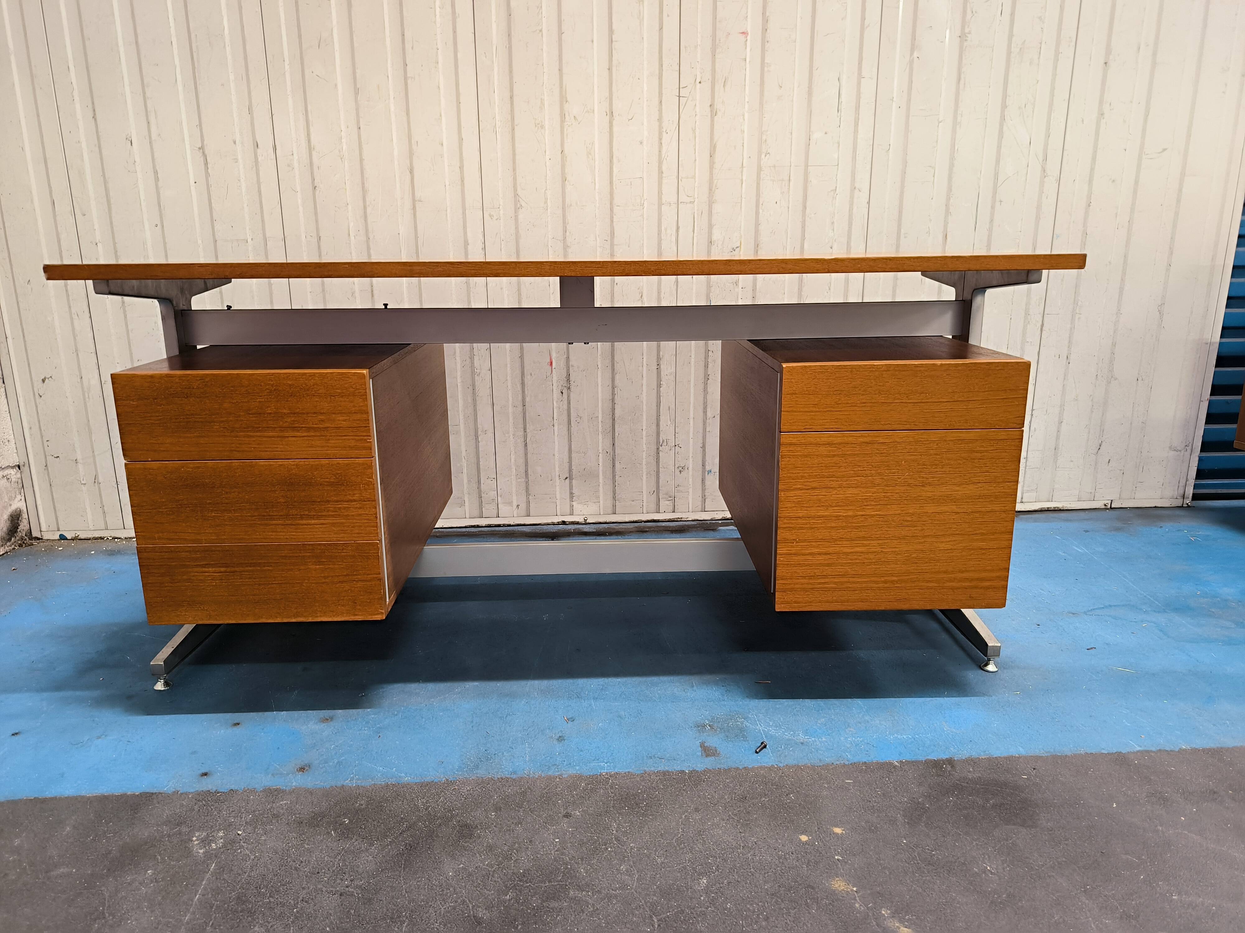 Magnificent office Etienne Fermigier