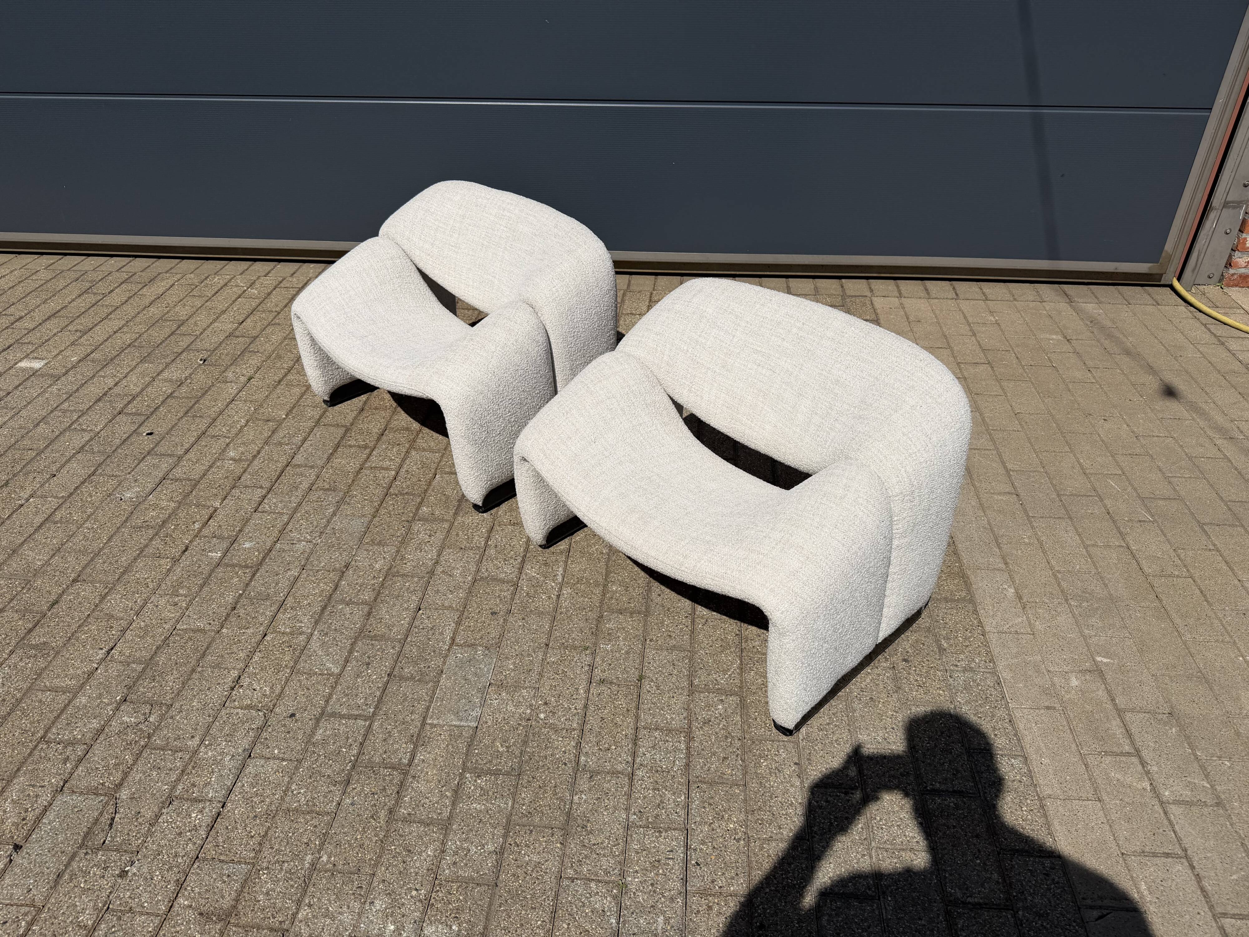 Artifort F598 Groovy armchairs in excellent condition!! Pierre Paulin