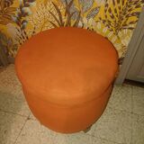 Pouf art deco in suede fabric color orange wooden legs