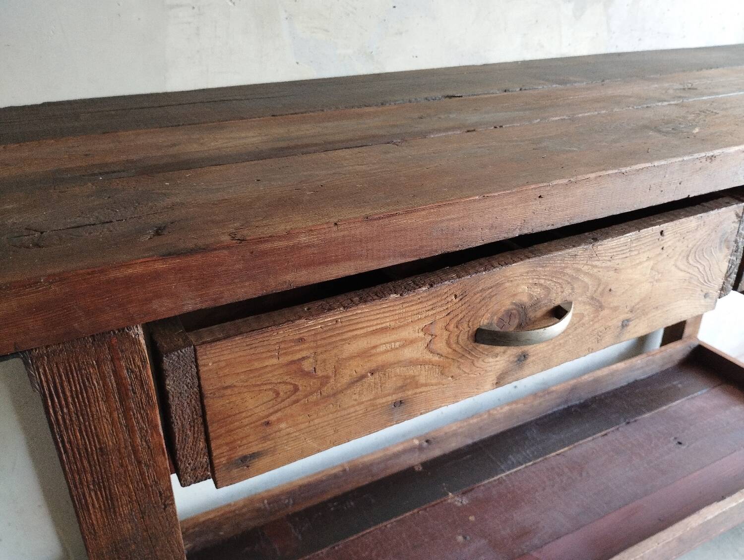 Old workbench with 2 large drawers