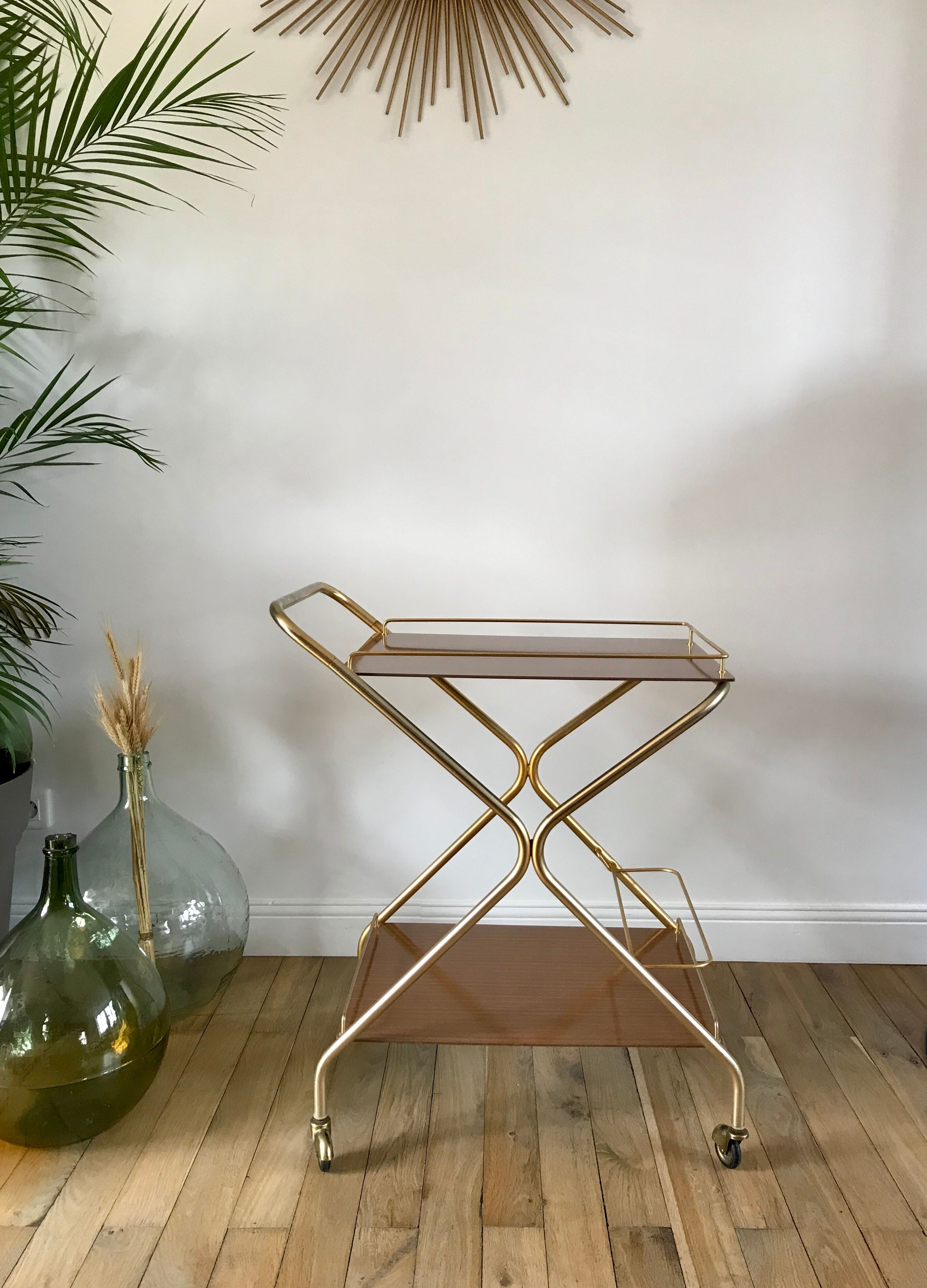 Design service in formica and brass 60s
