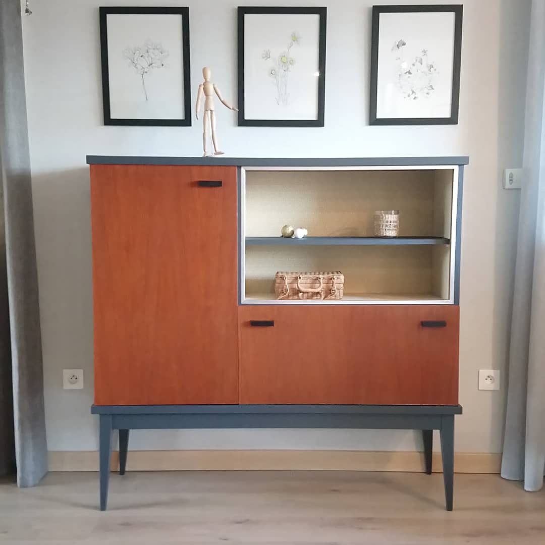 Vintage buffet