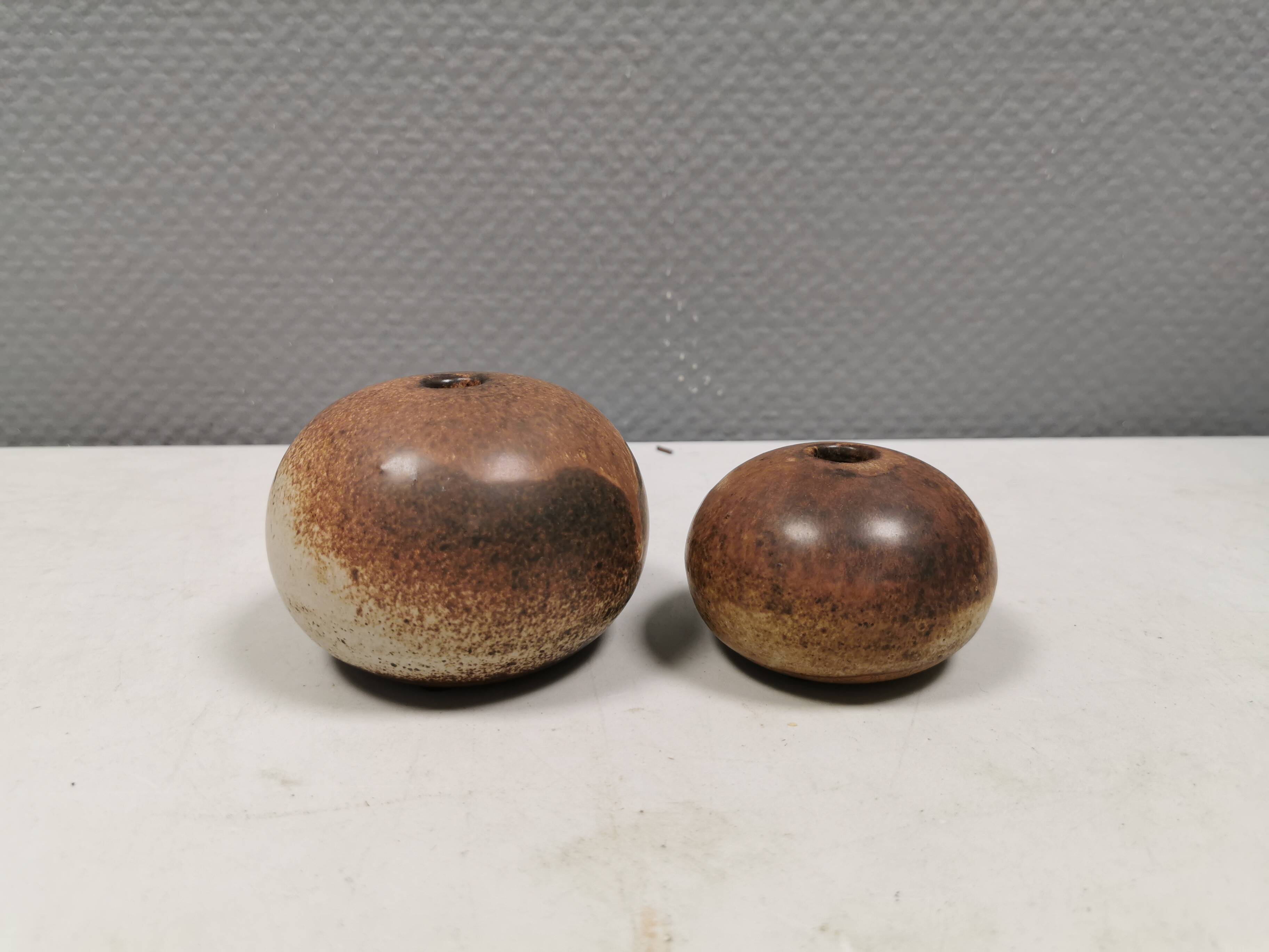 Two small round vases by Aage Wurtz Denmark 1970-80s.