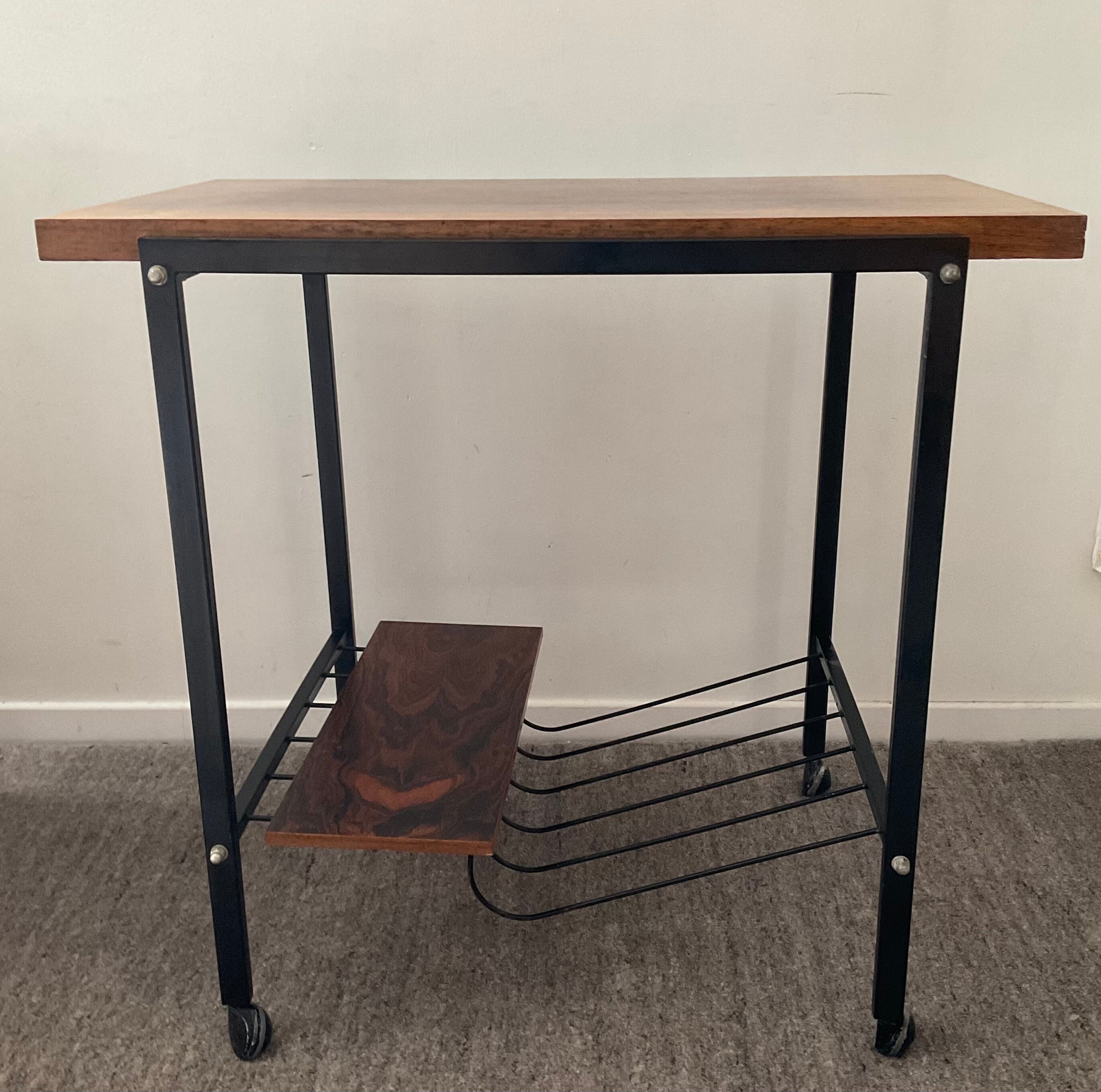 Table side on wheels from the 60s