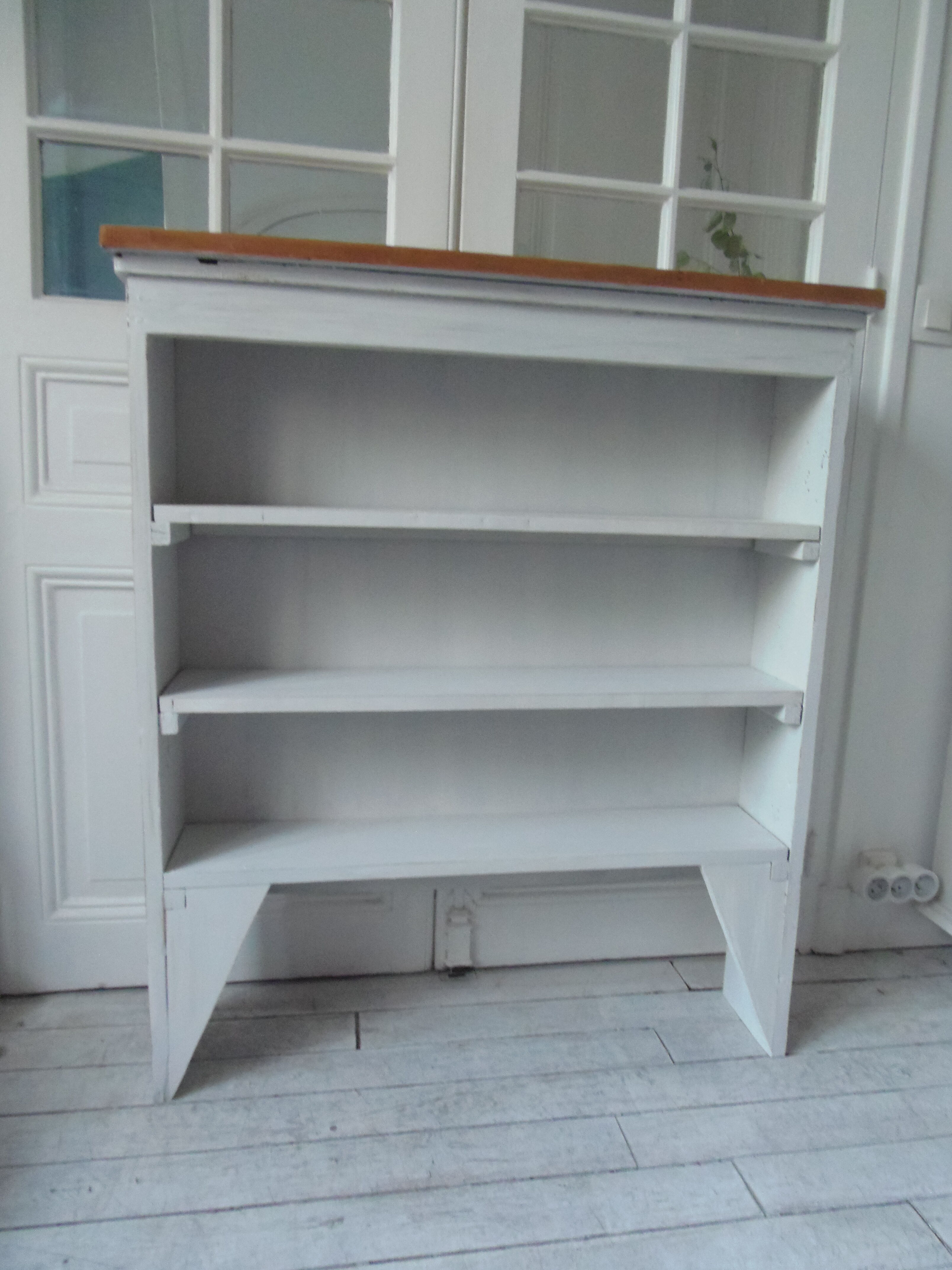 Bibliothèque vintage patinée gris perle