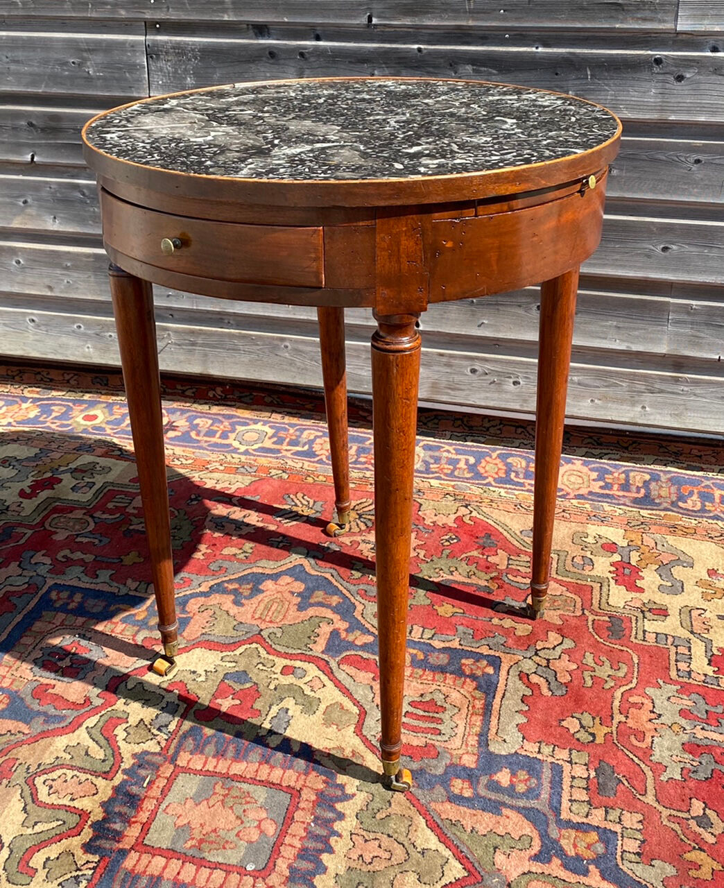 Table bouillotte en noyer d’époque directoire XVIII eme siècle