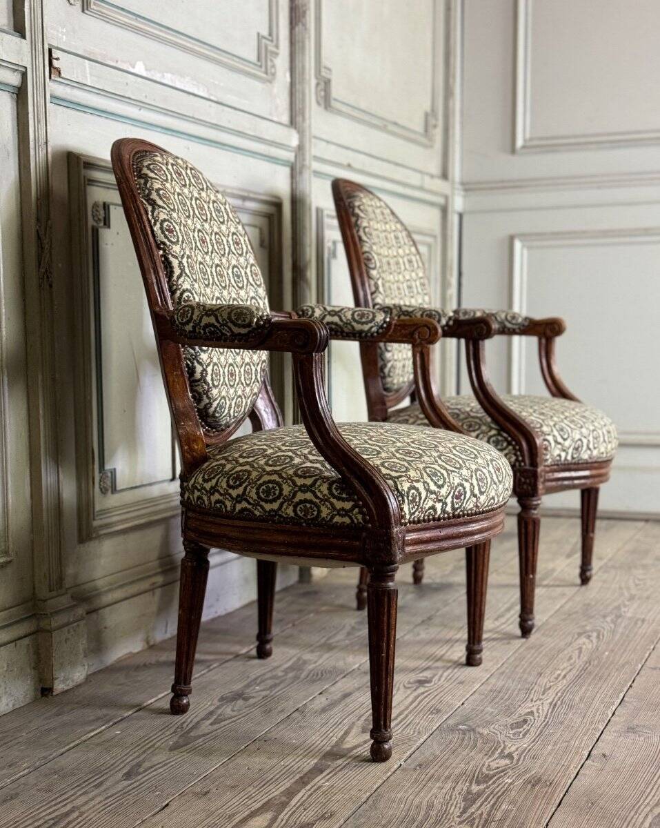 Pair Of Louis XVI Armchairs In Carved Wood, 18th Century
