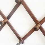 Extendable coat rack