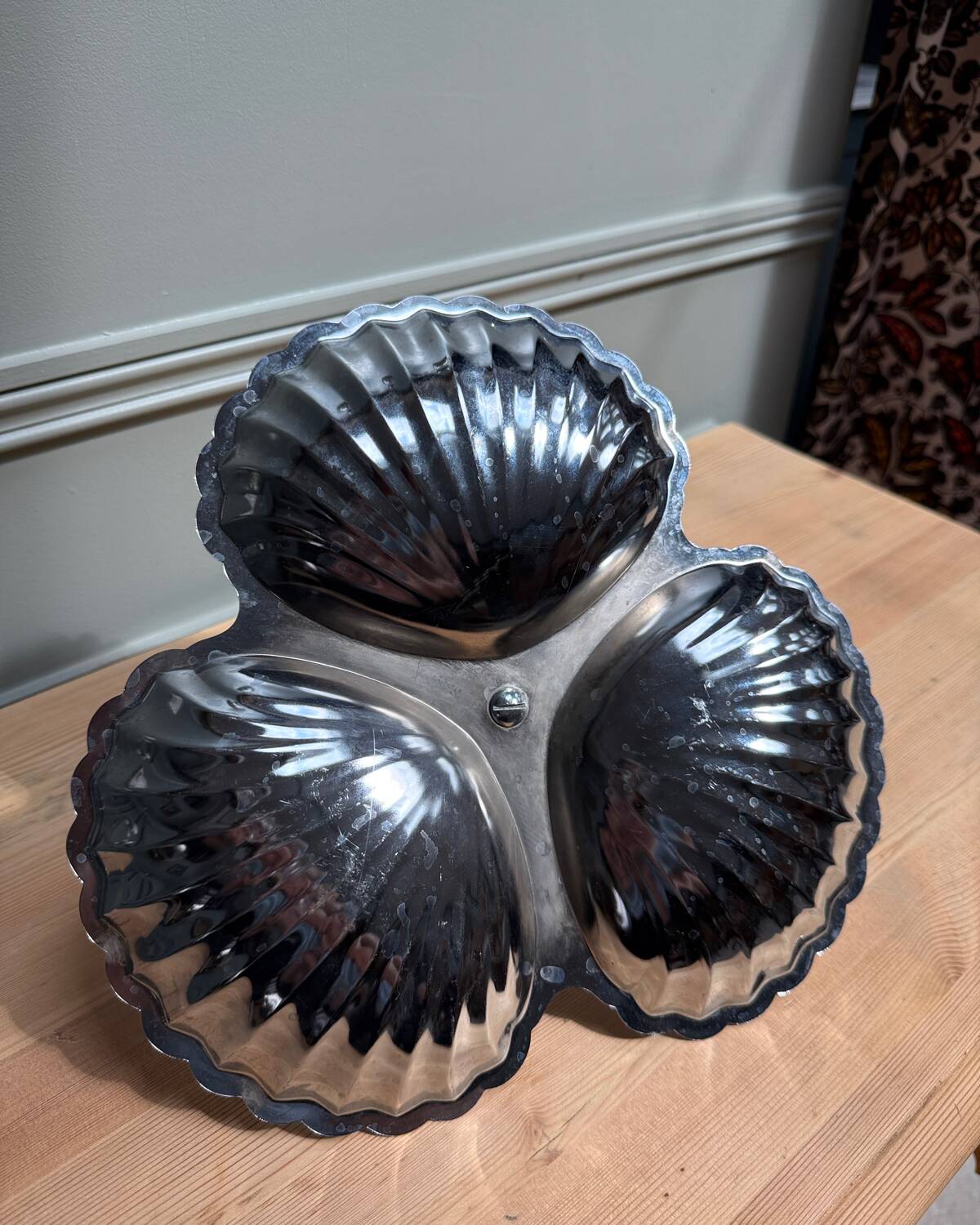 Triple stainless steel shell server