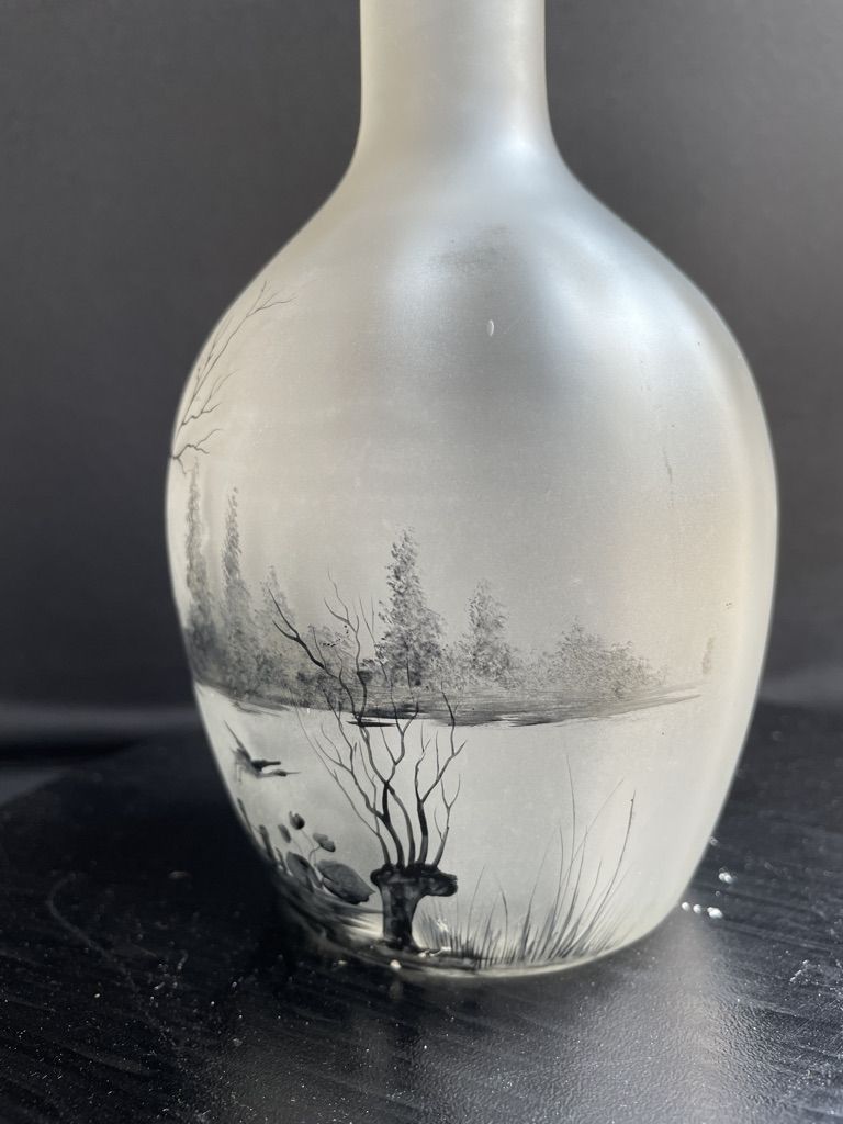 Carafe- Scenery of a lake landscape and a crane taking off