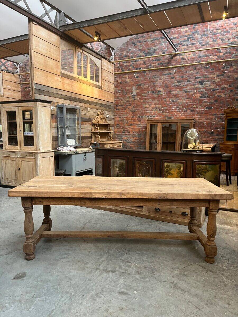 Early 20th century oak farmhouse table