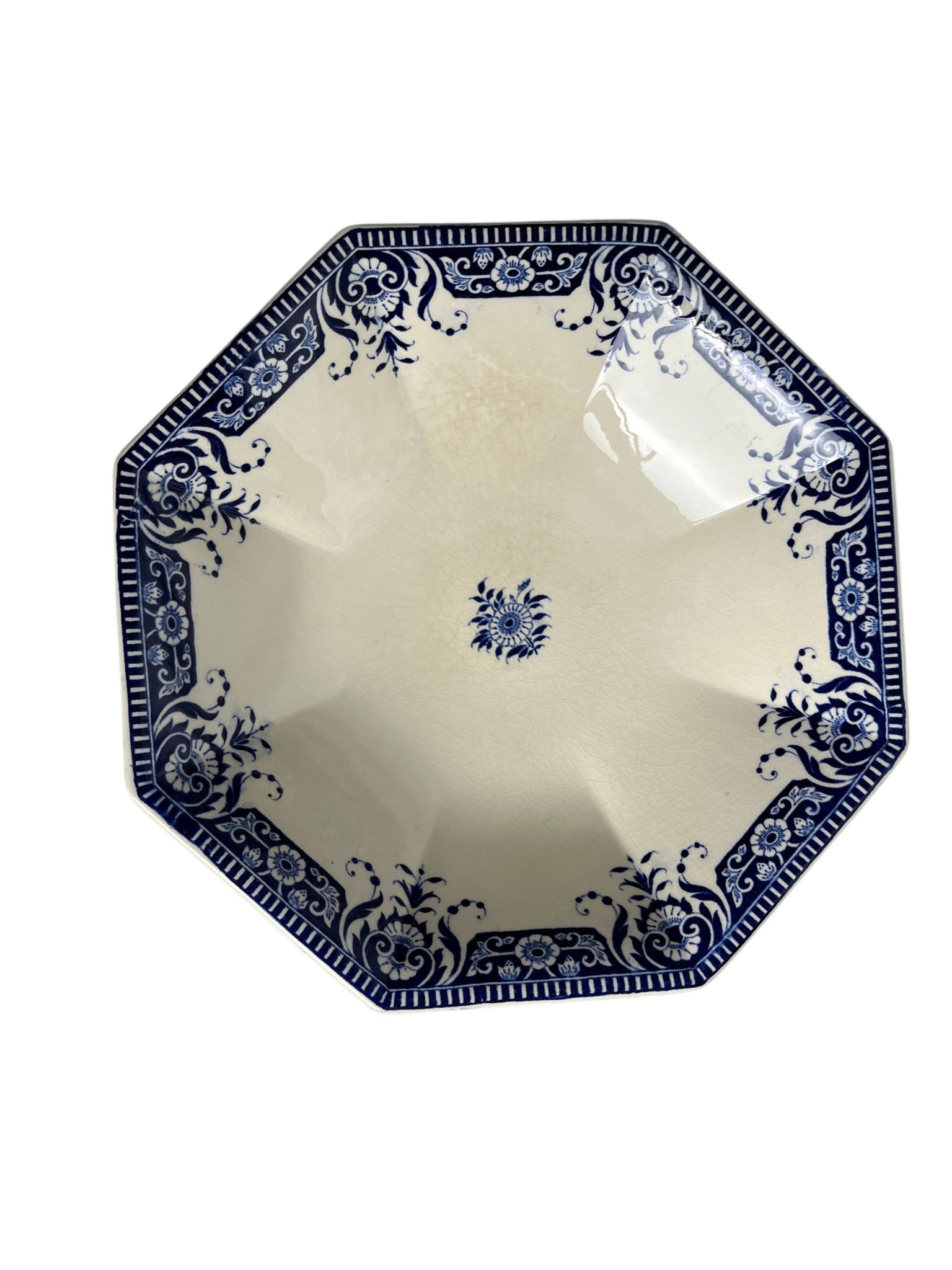 Art Nouveau, earthenware fruit bowl Sarreguemines model Sinceny around 1900