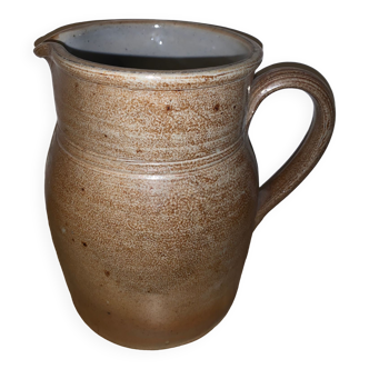 Sandstone pitcher