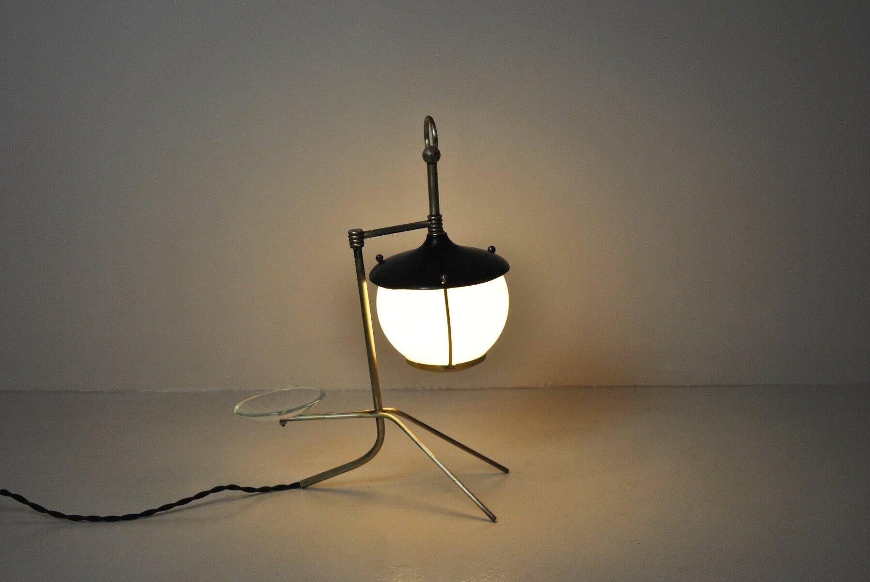 Lampe de table en forme de lanterne en laiton, années 50
