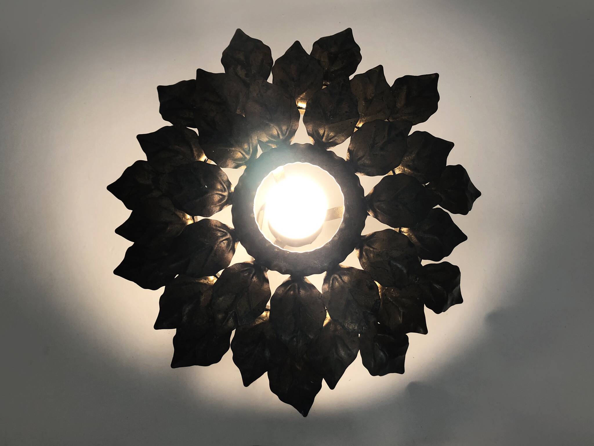 Sun ceiling light, foliage ceiling light in gold metal, vintage ceiling light. 70s