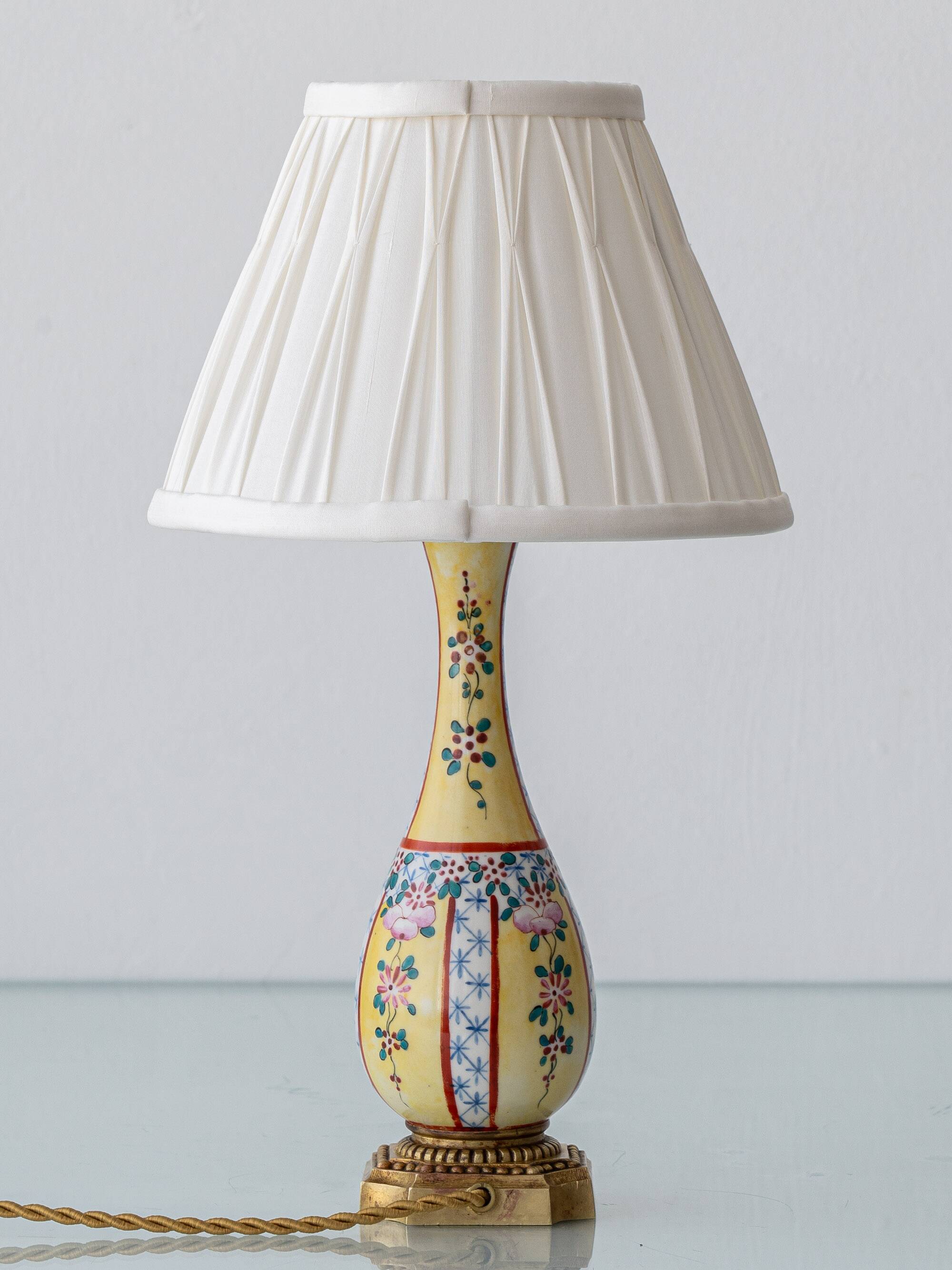 Hand-Painted Yellow Chinoiserie Porcelain Lamp, circa 1900