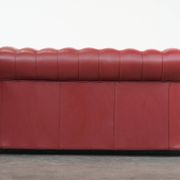 English cowhide Chesterfield 2.5-seater sofa in a stunning red colour
