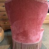 Pink velvet toad chair