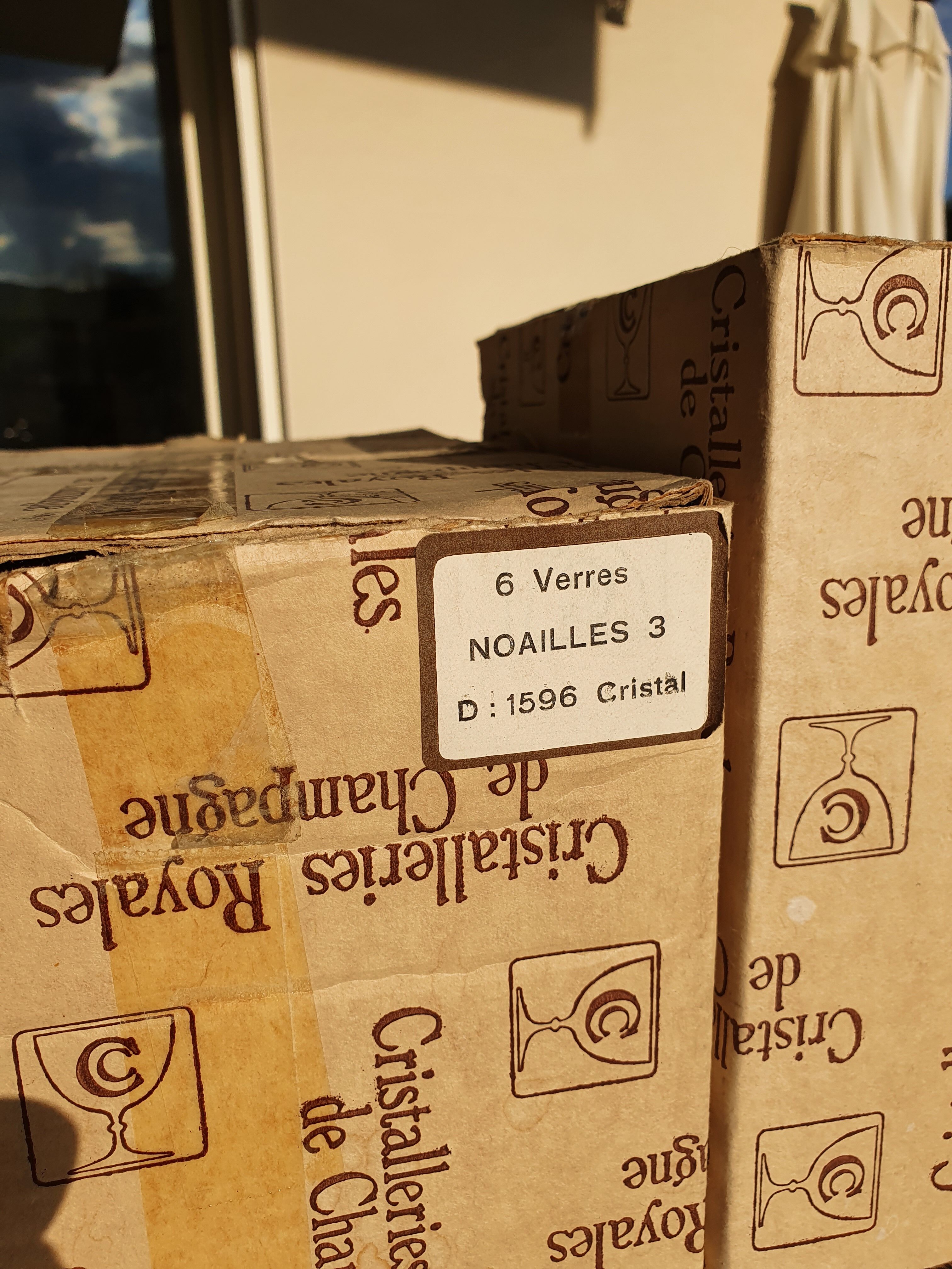 Royal Champagne 24 crystals glasses