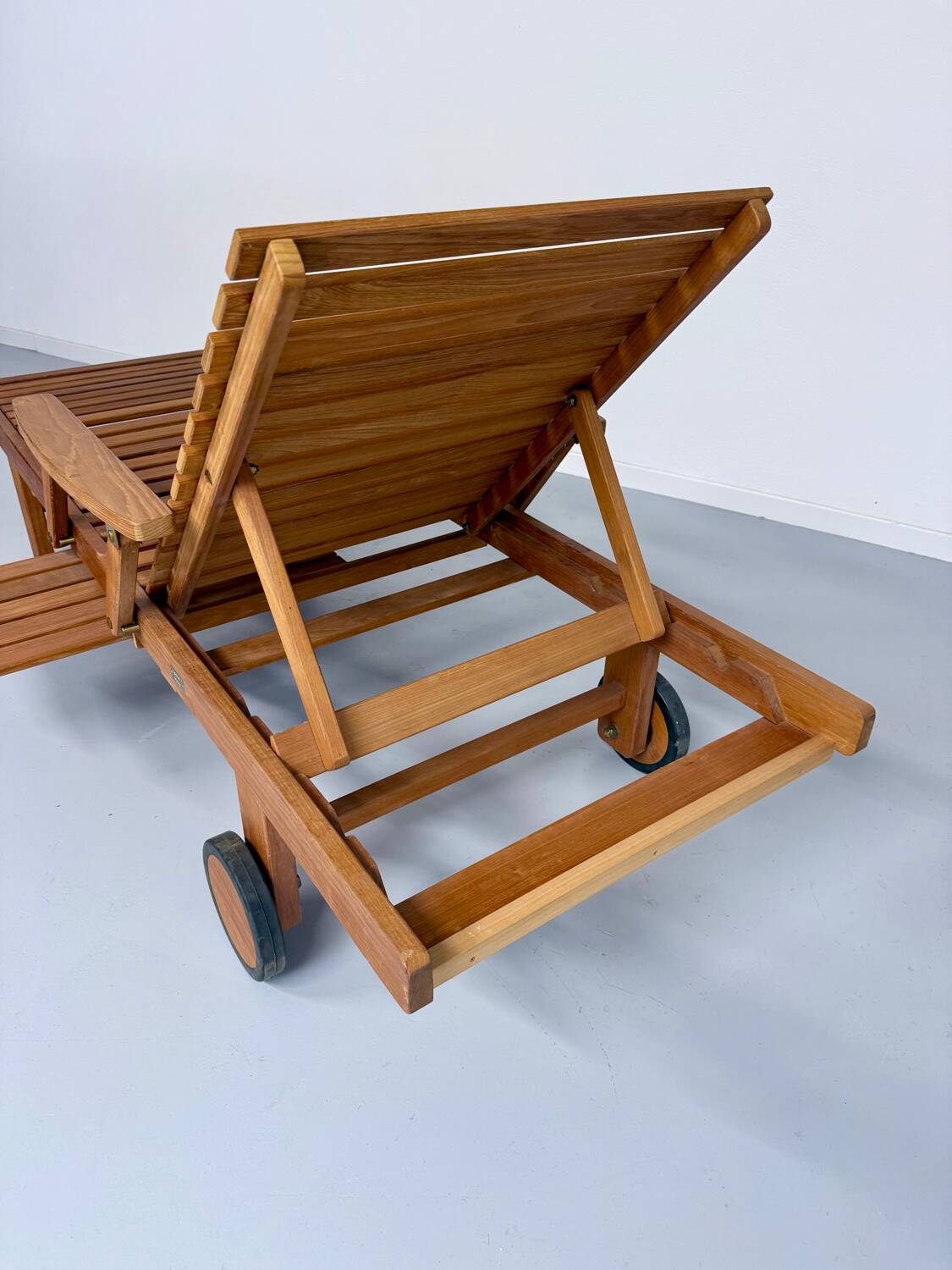 Fischer Möbel design teak deckchairs from the 90s